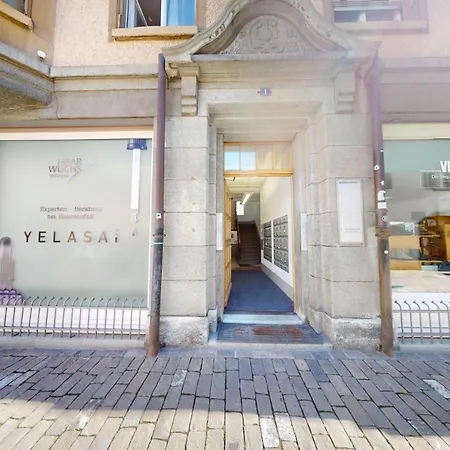 Apartamento Solution-grischun - Zentral - Balkon - Kaffe,tee - Etagenbett Cuera