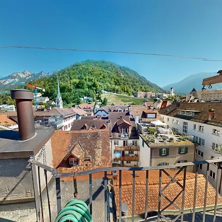 Apartment Solution-grischun - Zentral - Balkon - Kaffe,tee - Etagenbett